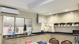 3 Bedroom Townhouse for sale in Kasa Deva Sathon - Kanlapaphruek, Bang Bon, Bangkok