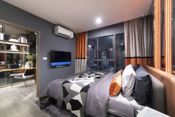 1 Bedroom Condo for sale in Si Phraya, Bangkok near MRT Sam Yan