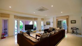 4 Bedroom House for sale in Na Kluea, Chonburi