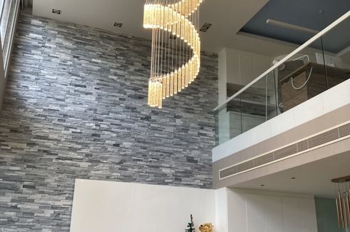 3 Bedroom Townhouse for sale in 349 Residence, Khlong Tan Nuea, Bangkok