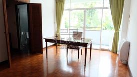4 Bedroom Condo for rent in Aramvej Apartment, Khlong Tan Nuea, Bangkok near BTS Phrom Phong