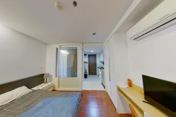 1 Bedroom Condo for sale in 15 Sukhumvit Residences, Khlong Toei Nuea, Bangkok near BTS Nana
