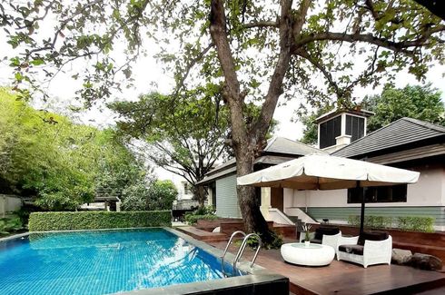 5 Bedroom House for rent in Khlong Tan Nuea, Bangkok