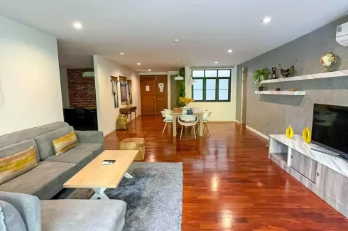 3 Bedroom Condo for rent in Benviar Tonson Residence, Lumpini, Bangkok near BTS Ratchadamri