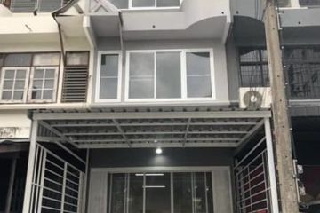 4 Bedroom Townhouse for sale in Phra Khanong, Bangkok near BTS Phra Khanong