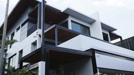 4 Bedroom Villa for rent in Khlong Tan Nuea, Bangkok