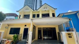 10 Bedroom House for sale in Khlong Tan, Bangkok near BTS Phrom Phong
