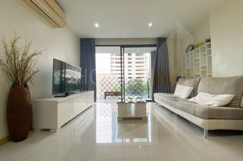 2 Bedroom Condo for rent in SOCIO Reference 61, Khlong Tan Nuea, Bangkok near BTS Ekkamai