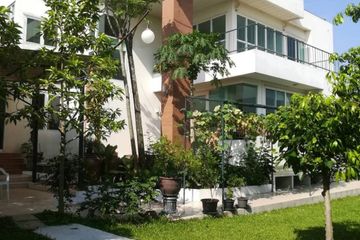 5 Bedroom House for sale in Saphan Sung, Bangkok
