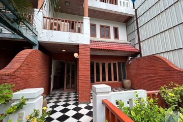 3 Bedroom Townhouse for rent in Khlong Tan, Bangkok near BTS Phrom Phong