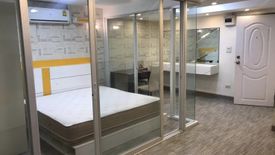 1 Bedroom Condo for rent in Family Town, Sam Sen Nai, Bangkok near BTS Saphan Kwai