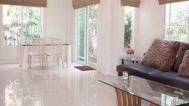 3 Bedroom House for rent in Hua Mak, Bangkok