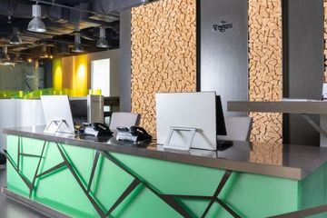 Office for rent in Siam Tower, Pathum Wan, Bangkok near BTS Siam