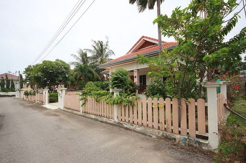 3 Bedroom Villa for sale in Nong Kae, Prachuap Khiri Khan