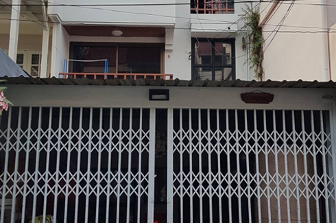 3 Bedroom Townhouse for sale in Bang Na, Bangkok near BTS Udom Suk