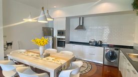 3 Bedroom Condo for rent in Benviar Tonson Residence, Lumpini, Bangkok near BTS Ratchadamri