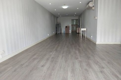 1 Bedroom Condo for rent in Nusa State Tower Condominium, Silom, Bangkok near BTS Surasak