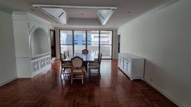 3 Bedroom Condo for rent in Govind Tower, Khlong Toei Nuea, Bangkok near BTS Nana