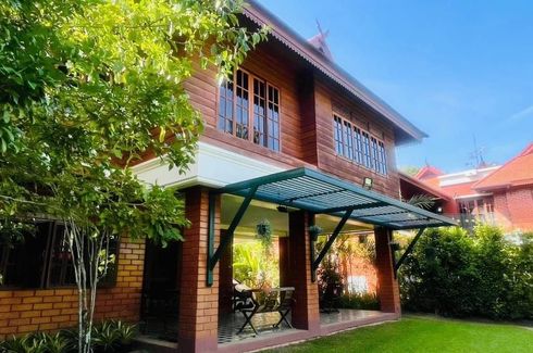 2 Bedroom House for sale in Talat Khwan, Chiang Mai