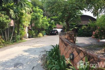 Land for sale in Chorakhe Bua, Bangkok