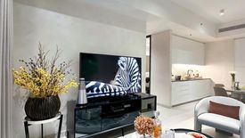 3 Bedroom Condo for sale in Silom, Bangkok near BTS Surasak