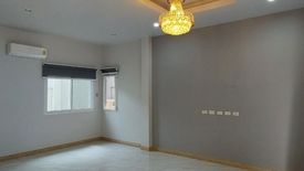 6 Bedroom Townhouse for rent in Wong Sawang, Bangkok near MRT Wong Sawang