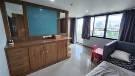 3 Bedroom Condo for sale in The Royal Navin Tower, Chong Nonsi, Bangkok near MRT Khlong Toei