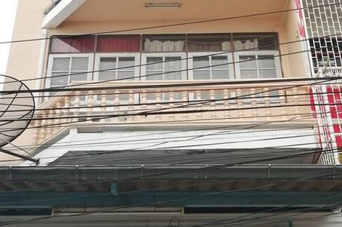 4 Bedroom Townhouse for sale in Bang Phong Pang, Bangkok