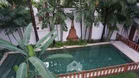 5 Bedroom House for rent in Khlong Toei Nuea, Bangkok near MRT Sukhumvit