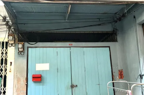 1 Bedroom Townhouse for sale in Maha Phruettharam, Bangkok near MRT Hua Lamphong