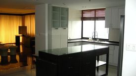 2 Bedroom Condo for rent in Lake Green, Khlong Toei, Bangkok near BTS Nana