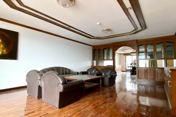 3 Bedroom Condo for rent in Regent on the Park 1, Khlong Tan, Bangkok near BTS Phrom Phong