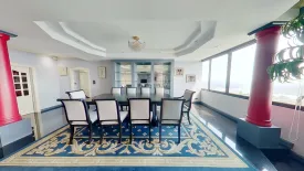 3 Bedroom Condo for sale in Royal River Place, Bang Phong Pang, Bangkok