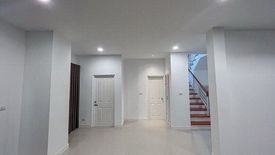 3 Bedroom House for rent in The Centro Onnut-Wongwaen, Lat Krabang, Bangkok