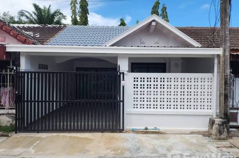 2 Bedroom House for sale in Talat Nuea, Phuket