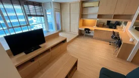 1 Bedroom Condo for sale in St. Louis Grand Terrace, Thung Wat Don, Bangkok near BTS Surasak