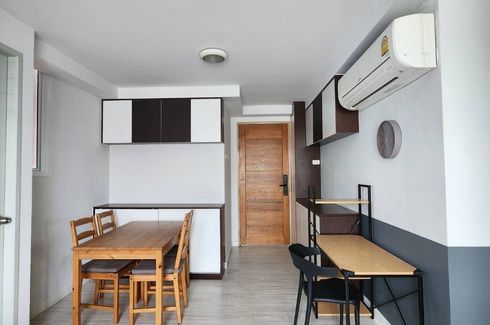 2 Bedroom Condo for sale in C Style Condo, Sam Sen Nok, Bangkok near MRT Huai Khwang