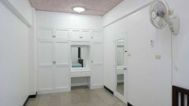 1 Bedroom Condo for sale in Ruenrudee Condominium, Khlong Toei Nuea, Bangkok near BTS Ploen Chit