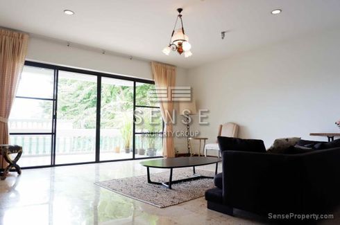 3 Bedroom Condo for rent in Prompak Gardens, Khlong Tan Nuea, Bangkok near BTS Phrom Phong