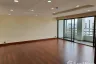 4 Bedroom Condo for sale in Srivara Mansion, Din Daeng, Bangkok near MRT Thailand Cultural Centre