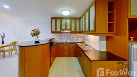 1 Bedroom Condo for sale in Nusa State Tower Condominium, Silom, Bangkok near BTS Surasak