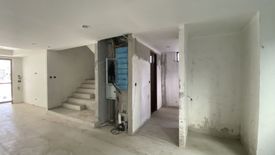 3 Bedroom Townhouse for sale in Moon Terrace Village, Khlong Tan Nuea, Bangkok