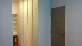 1 Bedroom Condo for sale in Hive Taksin, Khlong Ton Sai, Bangkok near BTS Wongwian Yai