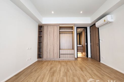 2 Bedroom Apartment for rent in YOLK Residences, Suriyawong, Bangkok near MRT Sam Yan