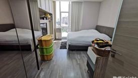 1 Bedroom Condo for sale in The Room Sathorn - TanonPun, Silom, Bangkok near BTS Surasak