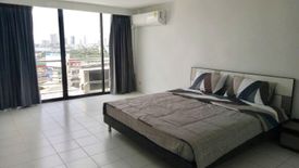 3 Bedroom Condo for rent in The Royal Navin Tower, Chong Nonsi, Bangkok near MRT Khlong Toei