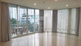 3 Bedroom Condo for sale in Royce Private Residences, Khlong Toei Nuea, Bangkok near BTS Asoke