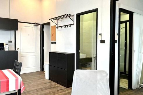 1 Bedroom Condo for sale in Lumpini Place Water Cliff, Chong Nonsi, Bangkok near BTS Surasak