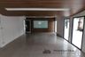 Warehouse / Factory for rent in Dokmai, Bangkok