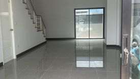 4 Bedroom Townhouse for sale in Dokmai, Bangkok